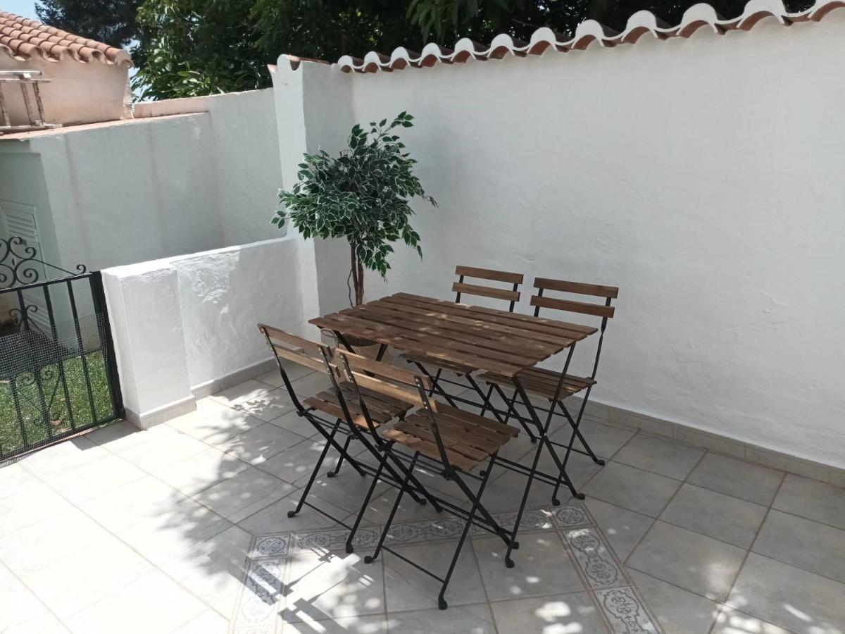 Nueva Nerja Pueblo Andaluz Casa Grafton Villa Luaran gambar